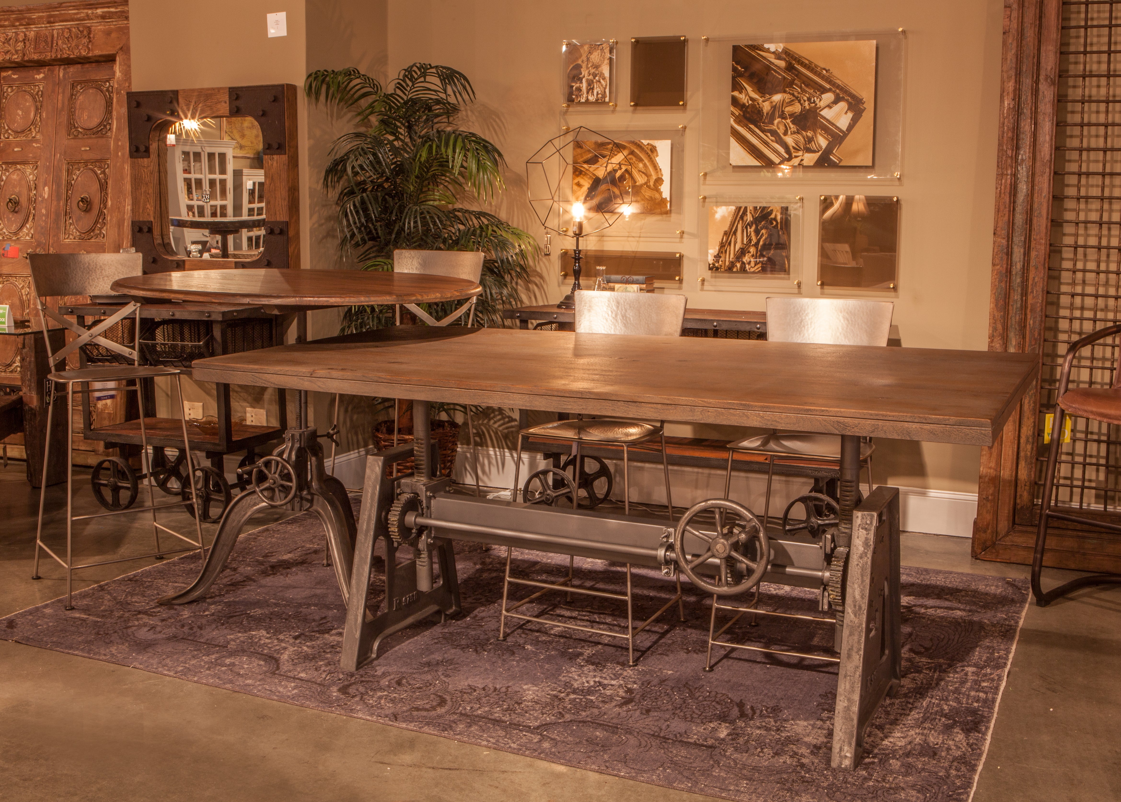 Artezia Adjustable Round Table