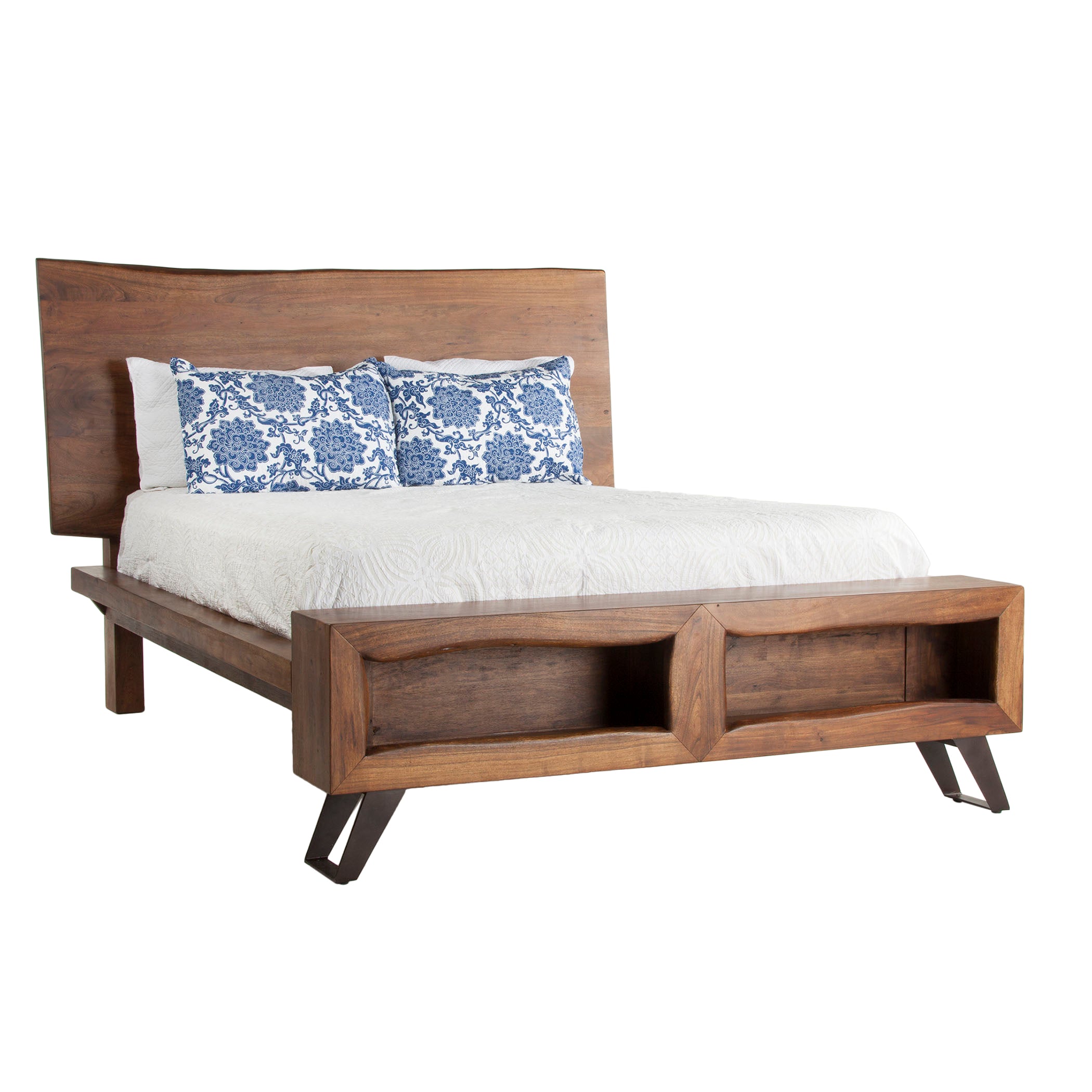 Bed with U-shaped iron legs in antique zinc
