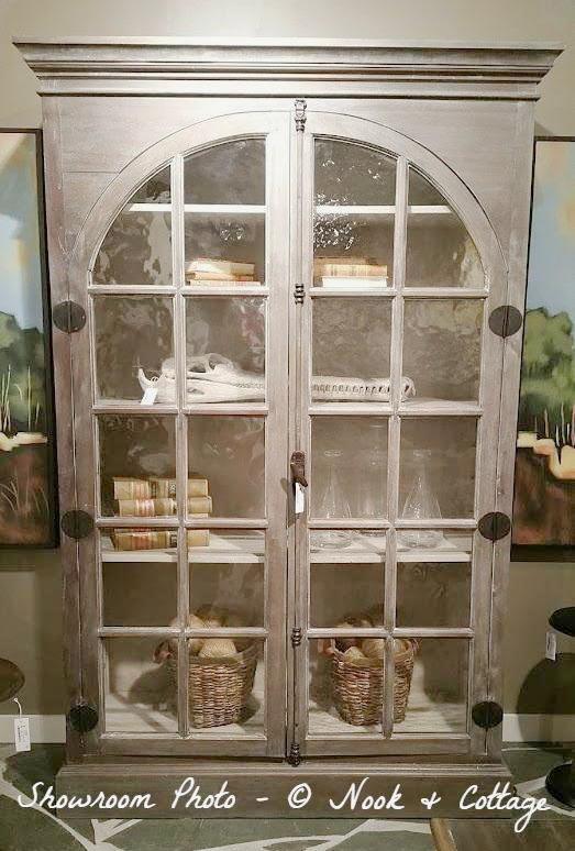 Manor Arched Door Display Cabinet